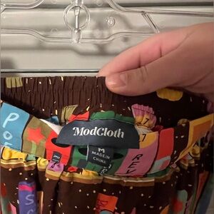 ModCloth library print skirt